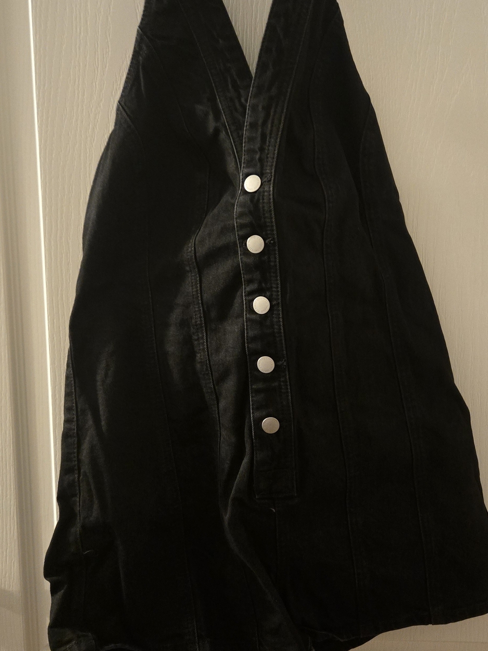 Universal Thread Black Sleeveless V-Neck Jumpsuit with Silver Buttons